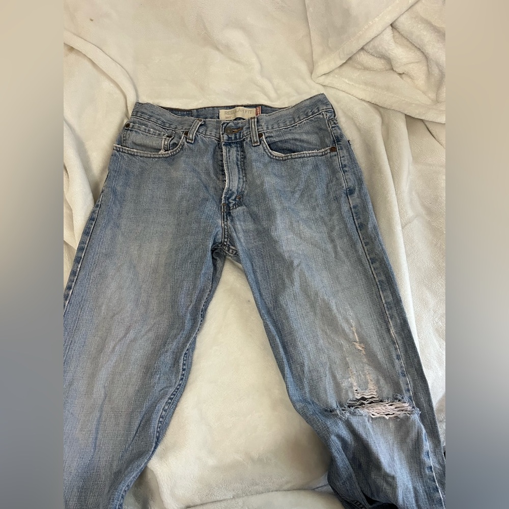 Levi’s baggy jeans
